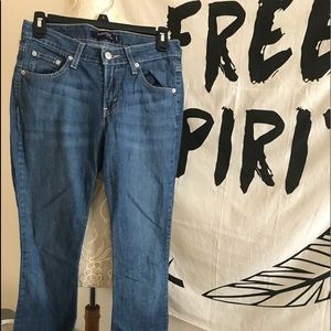 LEVIS 518 super low 🌸